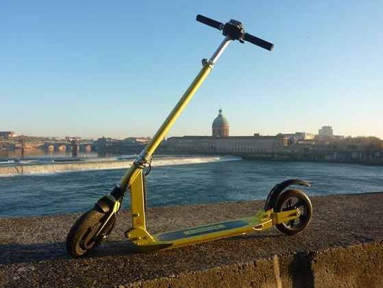 Электросамокат E-TWOW Generic TWO S2 ECO(2-е поколение GENERIC ONE) Е-Туов Дженерик Ту С2 Эко Электросамокат E-TWOW Generic TWO S2 ECO(2-е поколение GENERIC ONE) Е-Туов Дженерик Ту С2 Эко